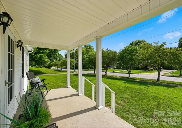 Homes for sale in Taylorsville, NC | 267 S Center St, Taylorsville, NC 28681 | MLS# 4394558