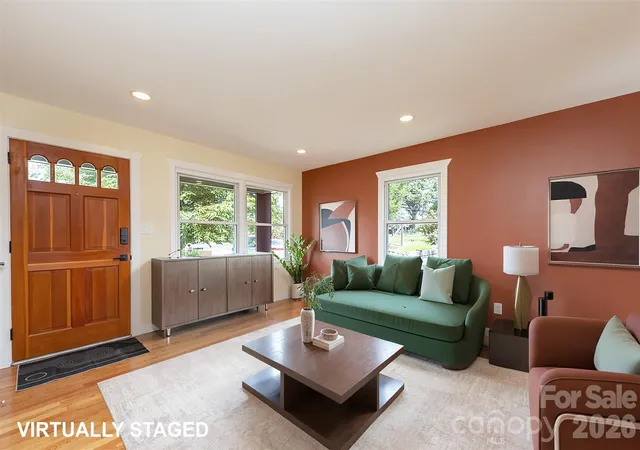 Photo 1 of Single family home for sale at 32 Harnett St, Asheville, NC 28806 | MLS# 4394593 | Listing updated on 2026-10-05