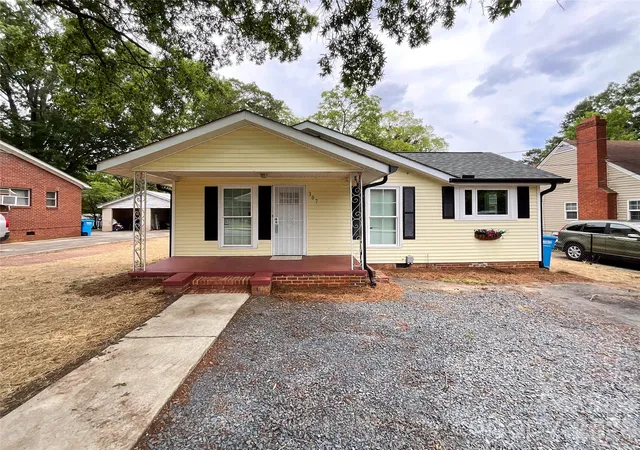 Homes for sale in Albemarle, NC | 307 Leonard Ave, Albemarle, NC 28001 | MLS# 4394621
