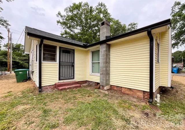 Homes for sale in Albemarle, NC | 307 Leonard Ave, Albemarle, NC 28001 | MLS# 4394621