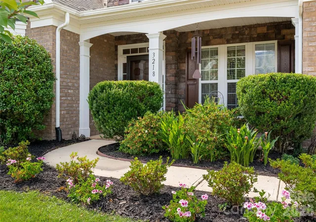 Photo 2 of Single family home for sale at 3218 Dunbar Ln, Fort Mill, SC 29707 | MLS# 4394627 | Listing updated on 2026-08-06