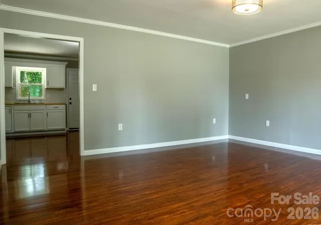 Photo 3 of Single family home for sale at 138 Oak Hl Dr, Forest City, NC 28043 | MLS# 4394630 | Listing updated on 2026-08-11