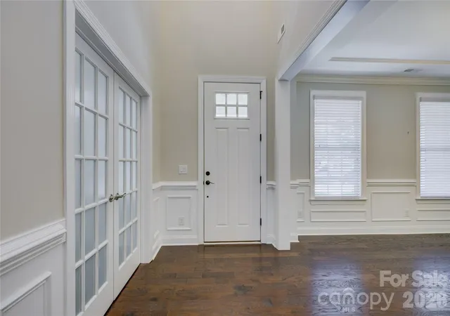 Photo 4 of Single family home for sale at 15417 Cimarron Hills Ln, Charlotte, NC 28278 | MLS# 4394645 | Listing updated on 2026-08-31