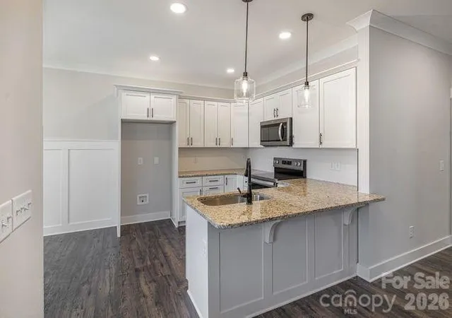 Photo 4 of Single family home for sale at 48 Tanseyleaf Dr, Smithfield, NC 27577 | MLS# 4394646 | Listing updated on 2026-08-10