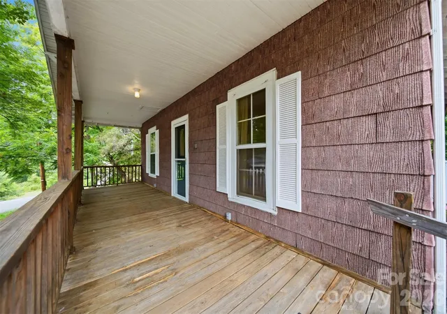 Homes for sale in Granite Falls, NC | 25 Central Ave, Granite Falls, NC 28630 | MLS# 4394659