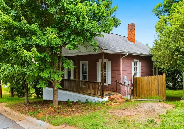 Homes for sale in Granite Falls, NC | 25 Central Ave, Granite Falls, NC 28630 | MLS# 4394659
