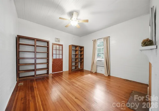 Homes for sale in Granite Falls, NC | 25 Central Ave, Granite Falls, NC 28630 | MLS# 4394659