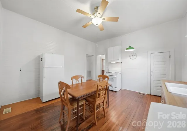 Photo 1 of Single family home for sale at 25 Central Ave, Granite Falls, NC 28630 | MLS# 4394659 | Listing updated on 2026-10-08