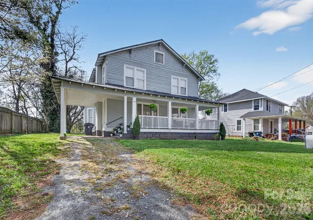 Photo 2 of Single family home for sale at 610 Westside Dr, Lexington, NC 27292 | MLS# 4394670 | Listing updated on 2026-08-21