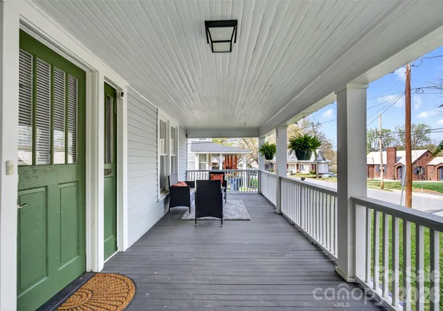 Photo 3 of Single family home for sale at 610 Westside Dr, Lexington, NC 27292 | MLS# 4394670 | Listing updated on 2026-08-21