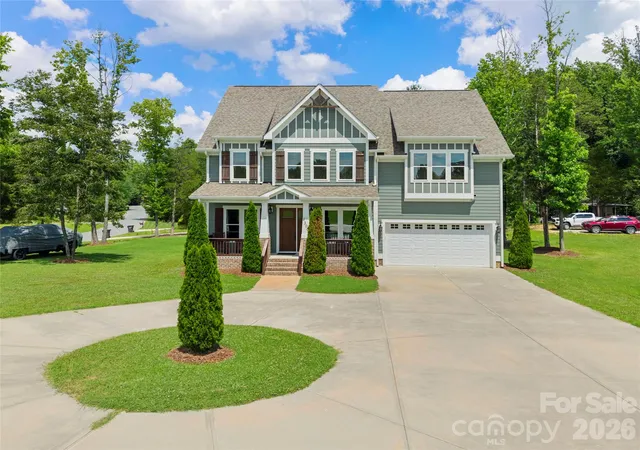 Photo 1 of Single family home for sale at 4306 Rolling Acres Rd, Charlotte, NC 28213 | MLS# 4394686 | Listing updated on 2026-08-10