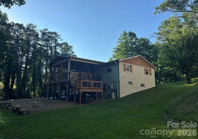 Homes for sale in Weaverville, NC | 10 Oakwood Dr, Weaverville, NC 28787 | MLS# 4394704
