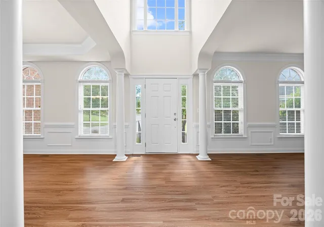 Photo 3 of Single family home for sale at 8408 Denholme Dr, Waxhaw, NC 28173 | MLS# 4394733 | Listing updated on 2026-08-18
