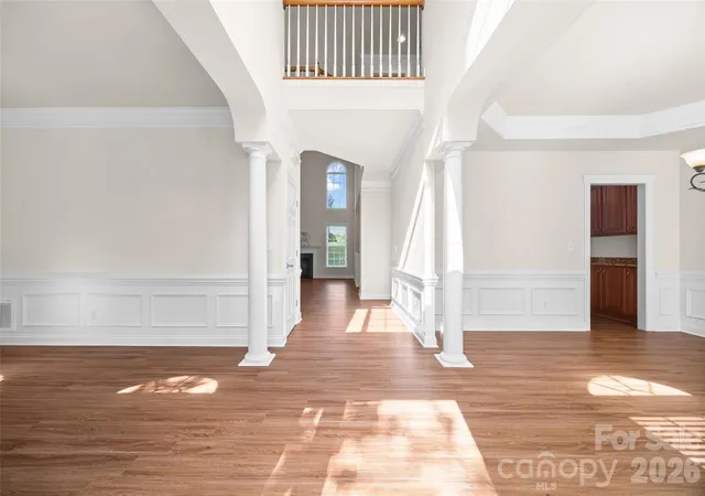 Photo 4 of Single family home for sale at 8408 Denholme Dr, Waxhaw, NC 28173 | MLS# 4394733 | Listing updated on 2026-08-18