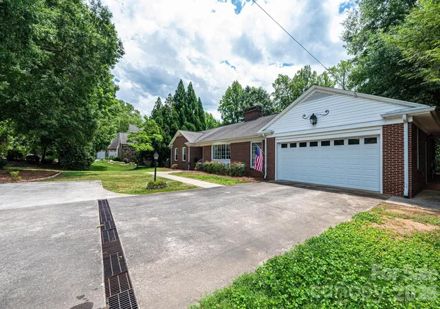 4th image of 1807 5Th St Nw, Hickory, NC 28601 | MLS# 4394751