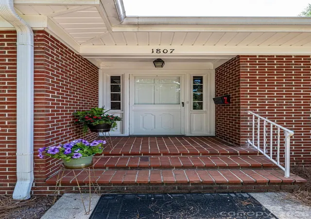 5th image of 1807 5Th St Nw, Hickory, NC 28601 | MLS# 4394751