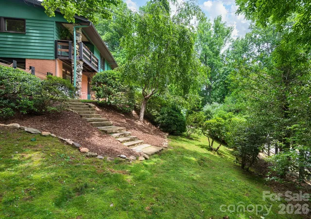 Homes for sale in Laurel Park, NC | 65 Cliff Dr, Laurel Park, NC 28739 | MLS# 4394753