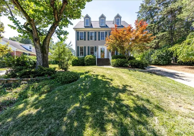 1st image of 6912 Foxglove Dr, Charlotte, NC 28226 | MLS# 4394757