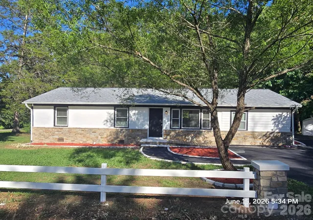 Homes for sale in Lancaster, SC | 1050 South Lake Dr, Lancaster, SC 29720 | MLS# 4394767