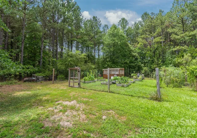 Photo 4 of Single family home for sale at 1241 Sierra Rd, York, SC 29745 | MLS# 4394792 | Listing updated on 2026-08-21