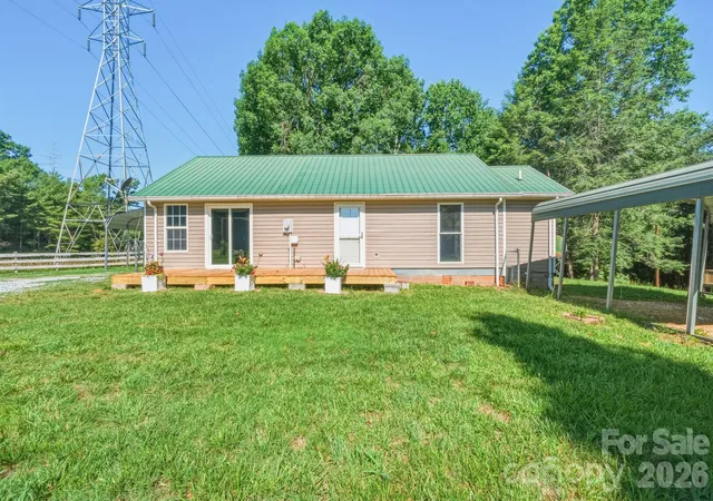 3rd image of 547 Pea Ridge St, Morganton, NC 28655 | MLS# 4394813