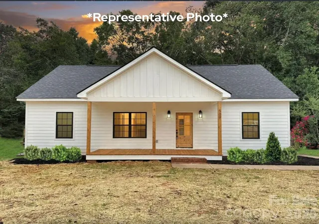 Homes for sale in Shelby, NC | 1220 Pamela Dr, Shelby, NC 28150 | MLS# 4394823