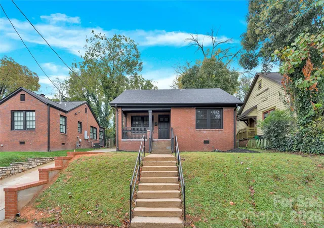 Photo 4 of Sale Pending at 1551 Merriman Ave, Charlotte, NC 28203 | MLS# 4394840 | Listing updated on 2026-09-13