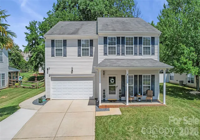 Photo 2 of Single family home for sale at 1721 Canebrook Glen, York, SC 29745 | MLS# 4394844 | Listing updated on 2026-08-04