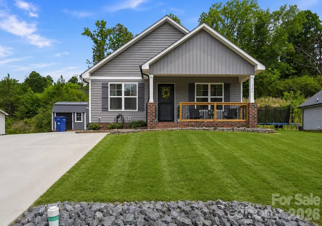 2nd image of 726 Parker St, Albemarle, NC 28001 | MLS# 4394845