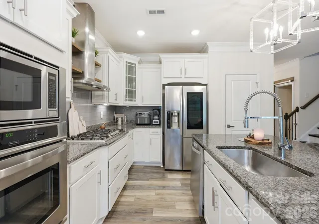 Photo 1 of Single family home for sale at 4870 Summerside Dr, Lake Wylie, SC 29710 | MLS# 4394846 | Listing updated on 2026-10-28