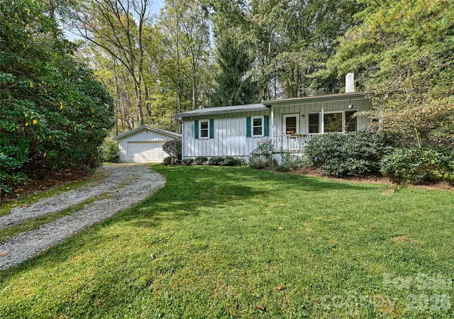Homes for sale in Highlands, NC | 556 Shortoff Rd, Highlands, NC 28741 | MLS# 4394862