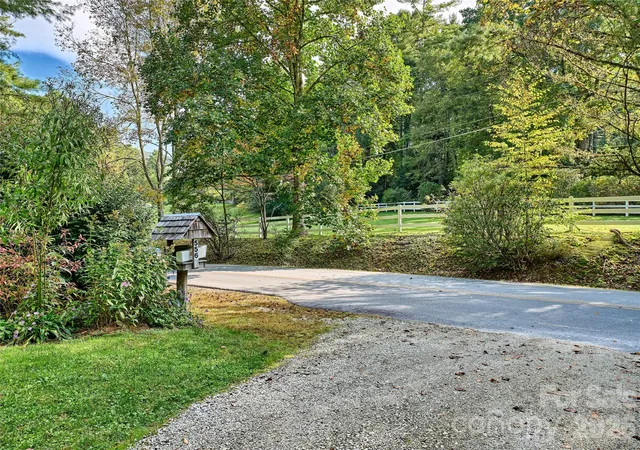 Homes for sale in Highlands, NC | 556 Shortoff Rd, Highlands, NC 28741 | MLS# 4394862