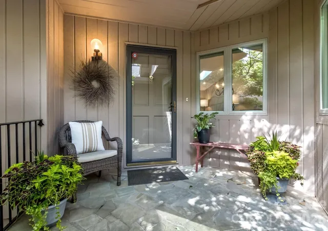 1st image of 9 Ridge Ter #9, Asheville, NC 28804 | MLS# 4394864