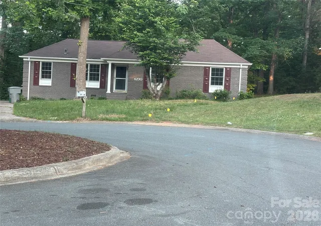 Single family home for sale at 6230 Cross Crk Ln, Charlotte, NC 28212 | MLS# 4394866