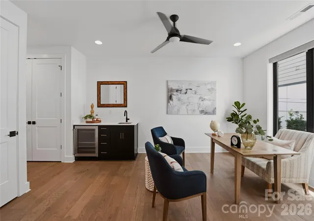 Photo 4 of Condo for sale at 1004 Westbrook Dr #B, Charlotte, NC 28202 | MLS# 4394867 | Listing updated on 2026-08-20