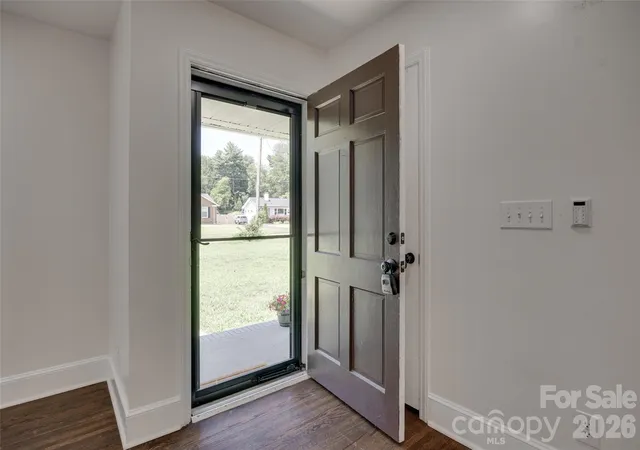 Photo 1 of Single family home for sale at 5731 Brookhaven Rd, Charlotte, NC 28210 | MLS# 4394881 | Listing updated on 2026-10-06