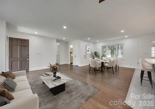 Photo 4 of Single family home for sale at 5731 Brookhaven Rd, Charlotte, NC 28210 | MLS# 4394881 | Listing updated on 2026-10-06