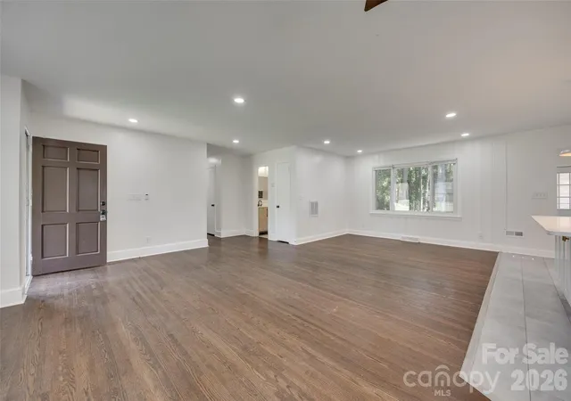 Photo 3 of Single family home for sale at 5731 Brookhaven Rd, Charlotte, NC 28210 | MLS# 4394881 | Listing updated on 2026-10-06