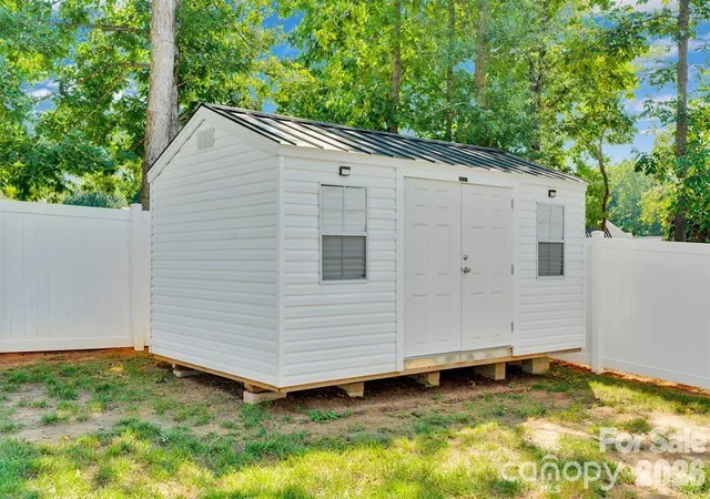 27th image of 2754 Emperor St, Claremont, NC 28610 | MLS# 4394924