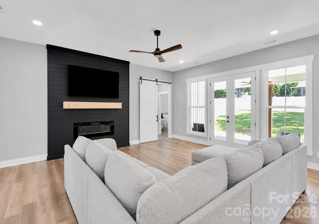 Photo 3 of Single family home for sale at 2754 Emperor St, Claremont, NC 28610 | MLS# 4394924 | Listing updated on 2026-10-02