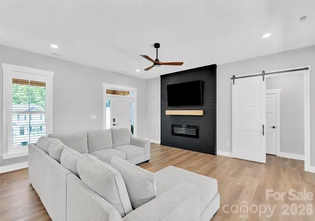 Photo 4 of Single family home for sale at 2754 Emperor St, Claremont, NC 28610 | MLS# 4394924 | Listing updated on 2026-10-02