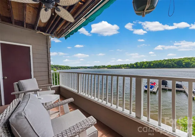 3rd image of 7332 Lakefront Dr, Charlotte, NC 28278