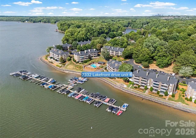 2nd image of 7332 Lakefront Dr, Charlotte, NC 28278