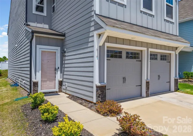 Photo 3 of Single family home for sale at 614 Candela Ct, York, SC 29745 | MLS# 4394935 | Listing updated on 2026-08-26