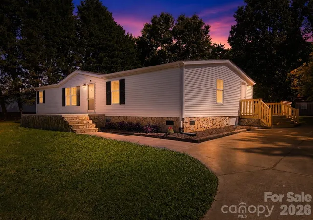 1st image of 3940 Teaberry Ln, Newton, NC 28658 | MLS# 4394947