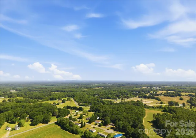 37th image of 3940 Teaberry Ln, Newton, NC 28658 | MLS# 4394947