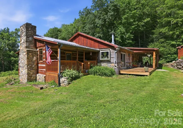Photo 1 of Single family home for sale at 1005 Smith Crk Rd, Mars Hill, NC 28754 | MLS# 4394966 | Listing updated on 2026-08-10