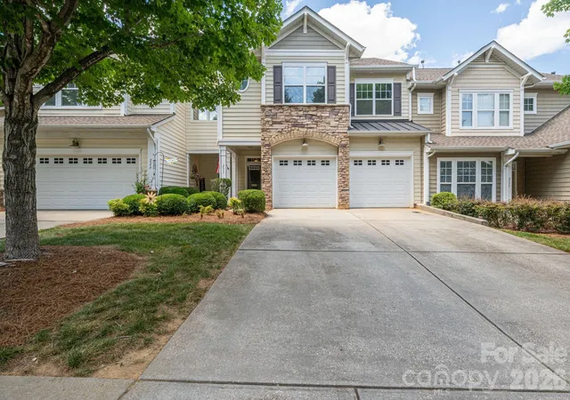 Homes for sale in Belmont, NC | 233 Park View Dr, Belmont, NC 28012 | MLS# 4394977