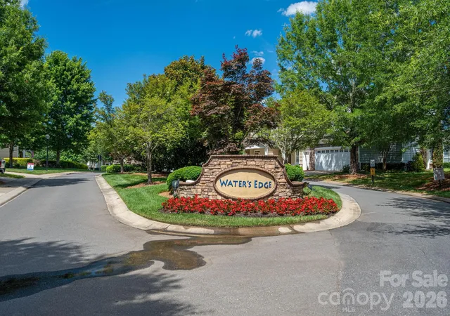 Homes for sale in Belmont, NC | 233 Park View Dr, Belmont, NC 28012 | MLS# 4394977