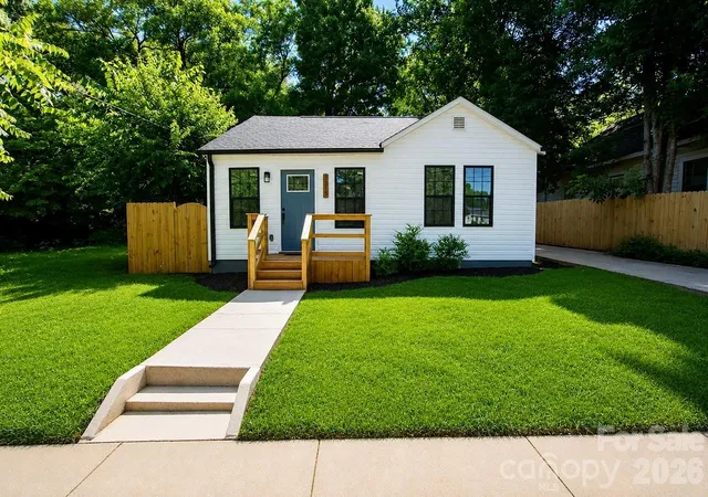 Photo 1 of Single family home for sale at 1215 Wilson W Lee Blvd, Statesville, NC 28677 | MLS# 4394986 | Listing updated on 2026-08-21